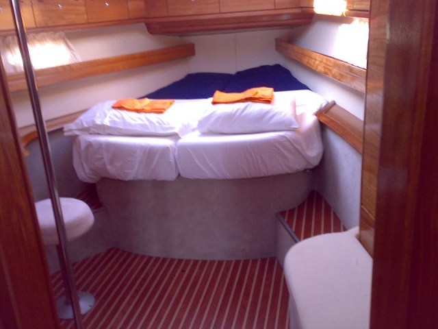  Sail and motor boats 